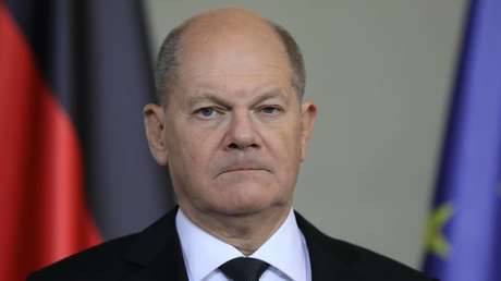 Bloomberg: Scholz quiere duplicar la ayuda militar alemana a Ucrania prevista en 2024