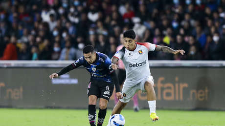 Denuncian por violencia intrafamiliar al futbolista chileno Matías Fernández Cordero