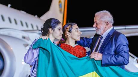Lula recibe a brasileños evacuados desde Gaza y critica el conflicto: "Nunca he visto una violencia tan inhumana contra inocentes"