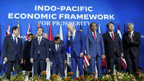 VIDEO: Un Biden desorientado deja confundido y perplejo al líder de Indonesia