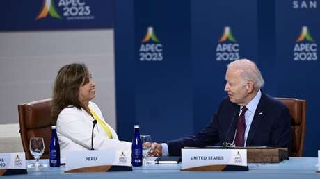 Perú recibe la presidencia de la APEC