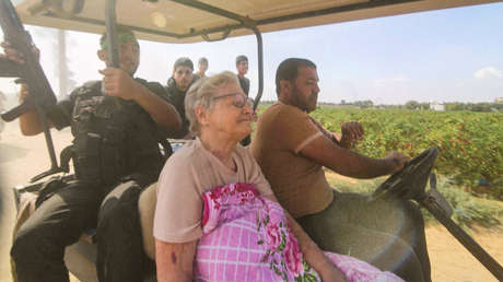 "Encarnación de resiliencia": una sobreviviente del Holocausto vuelve a Israel tras semanas de cautiverio en Gaza