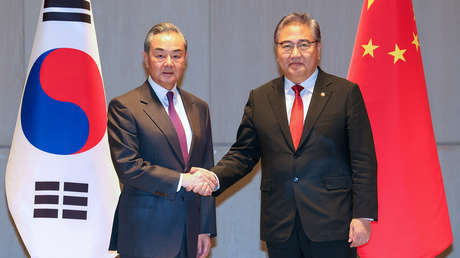 China urge a Corea del Sur a resistir conjuntamente la politización de la economía