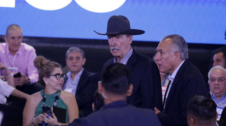 "Que no haya censura": López Obrador pide que le devuelvan sus cuentas de redes sociales a Vicente Fox