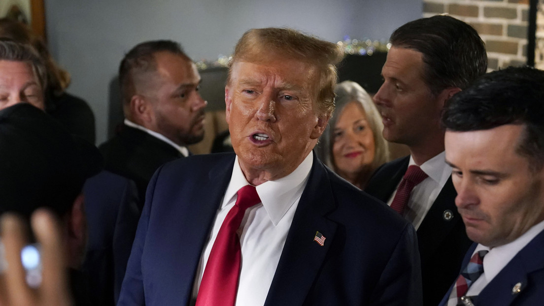 Trump afirma que será dictador solo el "primer día" si es elegido presidente