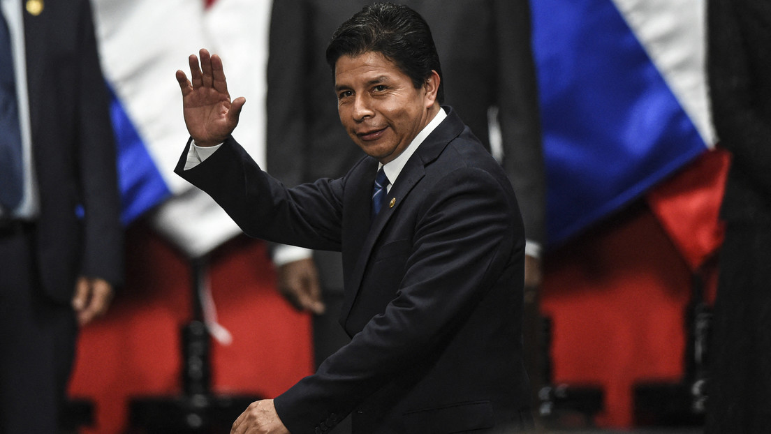 "Queríamos estar seguros": jefe militar revela reuniones dos meses antes del cese de Pedro Castillo