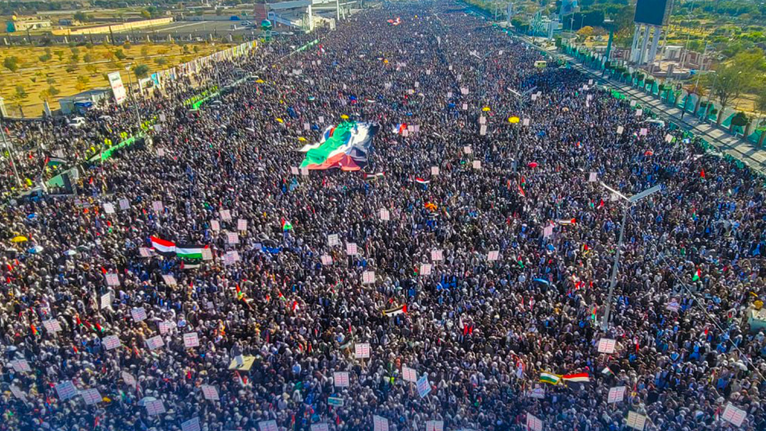 Protestas masivas en Yemen contra la coalición internacional de protección de buques israelíes