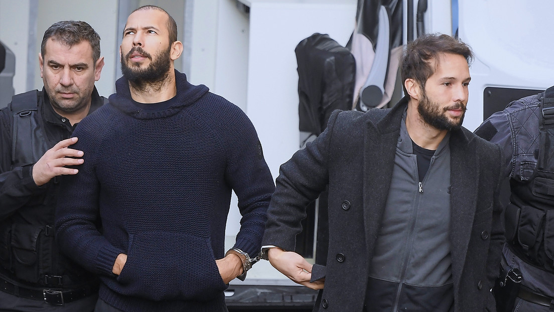 Tribunal rumano rechaza solicitud del polémico 'influencer' Andrew Tate para visitar a su madre en Reino Unido