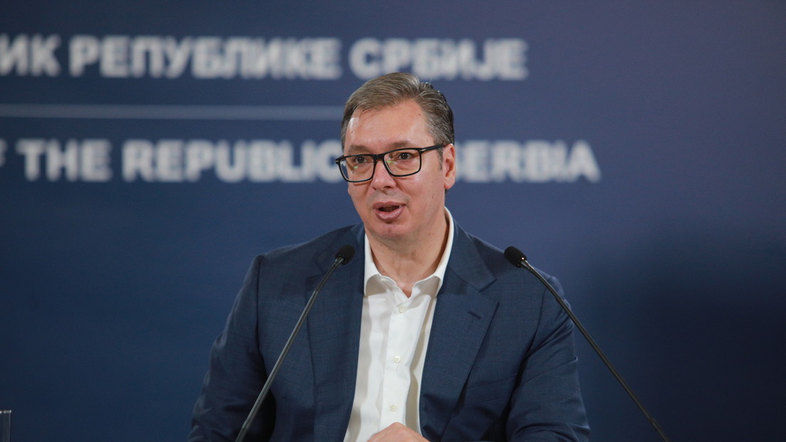 Vucic se reúne con el embajador ruso en Serbia