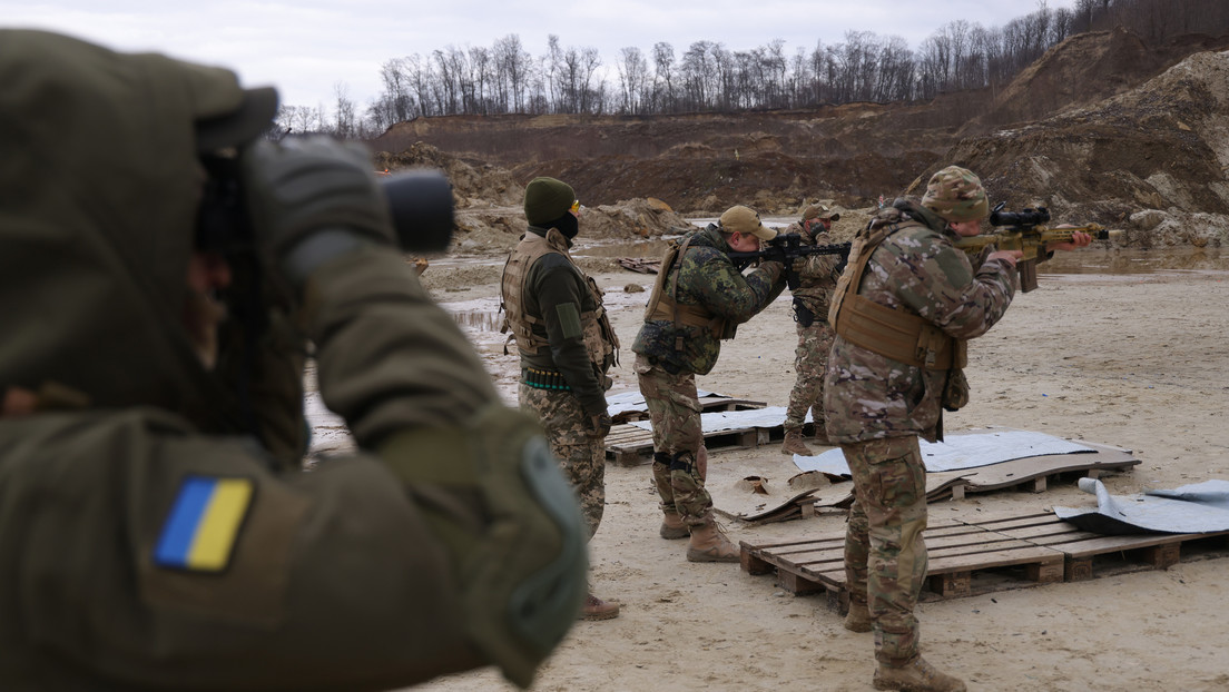Zaluzhny desmiente a Zelenski y niega que la cúpula militar pida movilizar a 500.000 personas