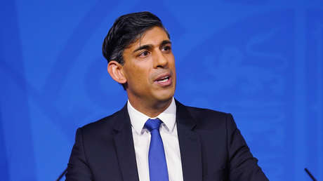 Sunak defiende su "ley antiinmigración más dura" para expulsar migrantes a Ruanda