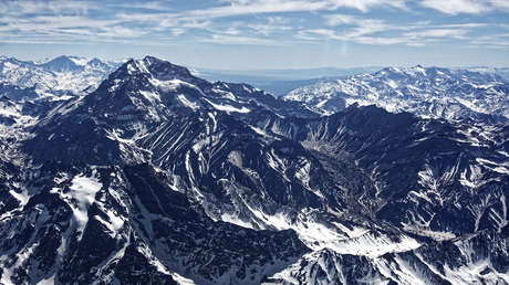Encuentran una cámara con fotos de una expedición trágica de hace 50 años en la montaña más alta de Sudamérica (FOTOS)