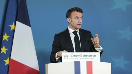 Macron: La UE todavía está "muy lejos" de aceptar a Ucrania en sus filas