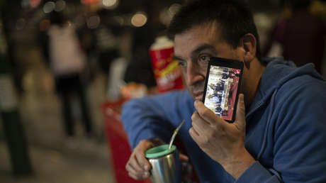 Cacerolazos en Buenos Aires en rechazo al decreto de Milei (VIDEOS)