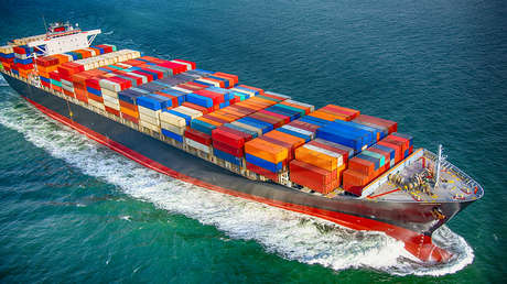 CNBC: Precios de los fletes marítimos se disparan en medio de la crisis en el mar Rojo