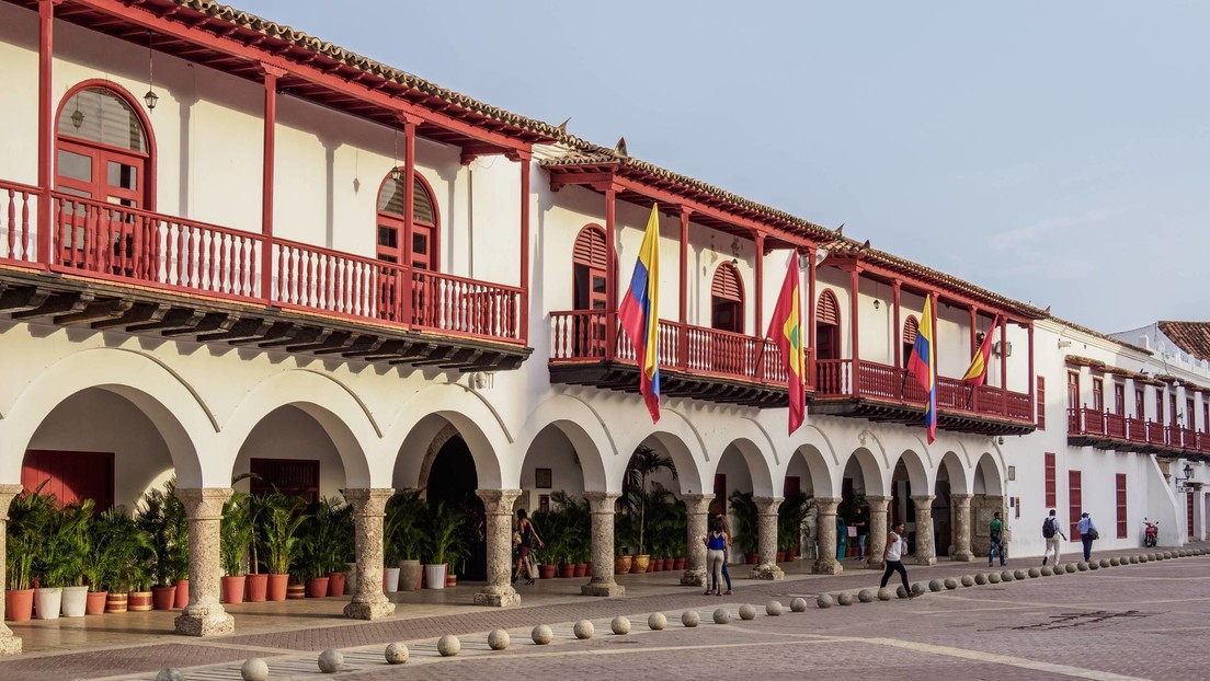 Nuevo alcalde de Cartagena solicita "exorcizar" su despacho al asegurar que lo ocupaba "un ser diabólico"