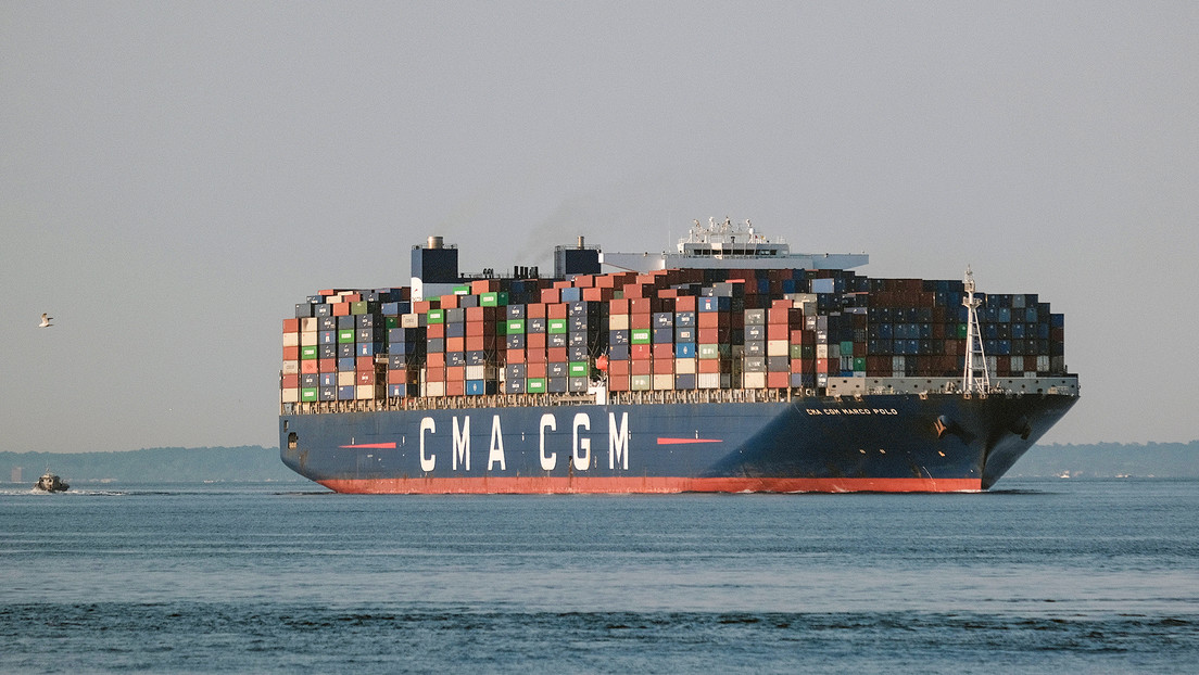 Hutíes yemeníes afirman haber atacado un portacontenedores, pero la naviera lo desmiente