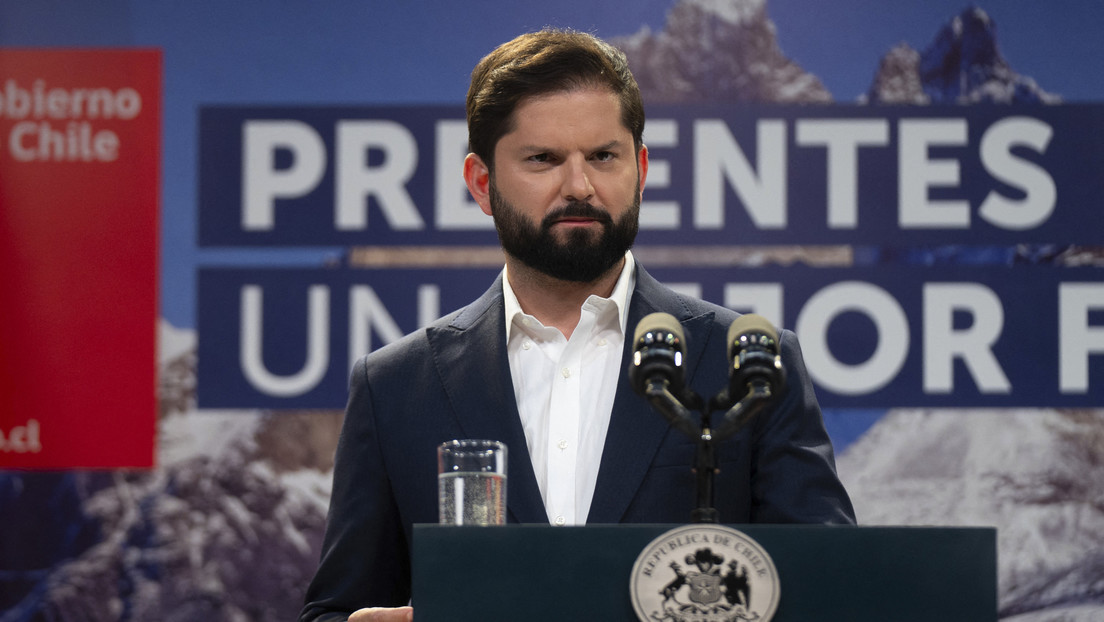 Boric comenta la presunta llamada de apoyo al jefe de Carabineros, investigado por las protestas en Chile