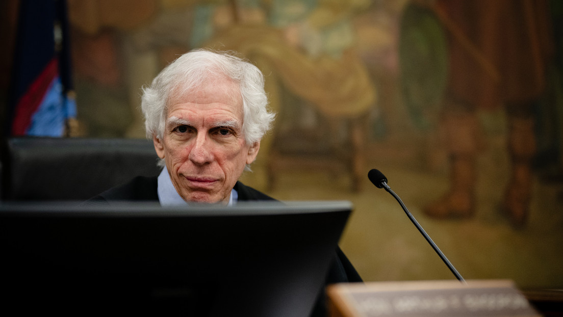 Un juez impide a Trump hacer su alegato final en el juicio por fraude