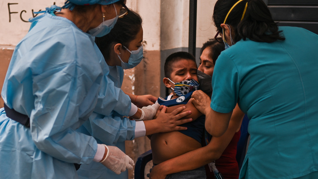 Revelan que el Gobierno de Perú aplicaría vacunas contra el covid-19 vencidas