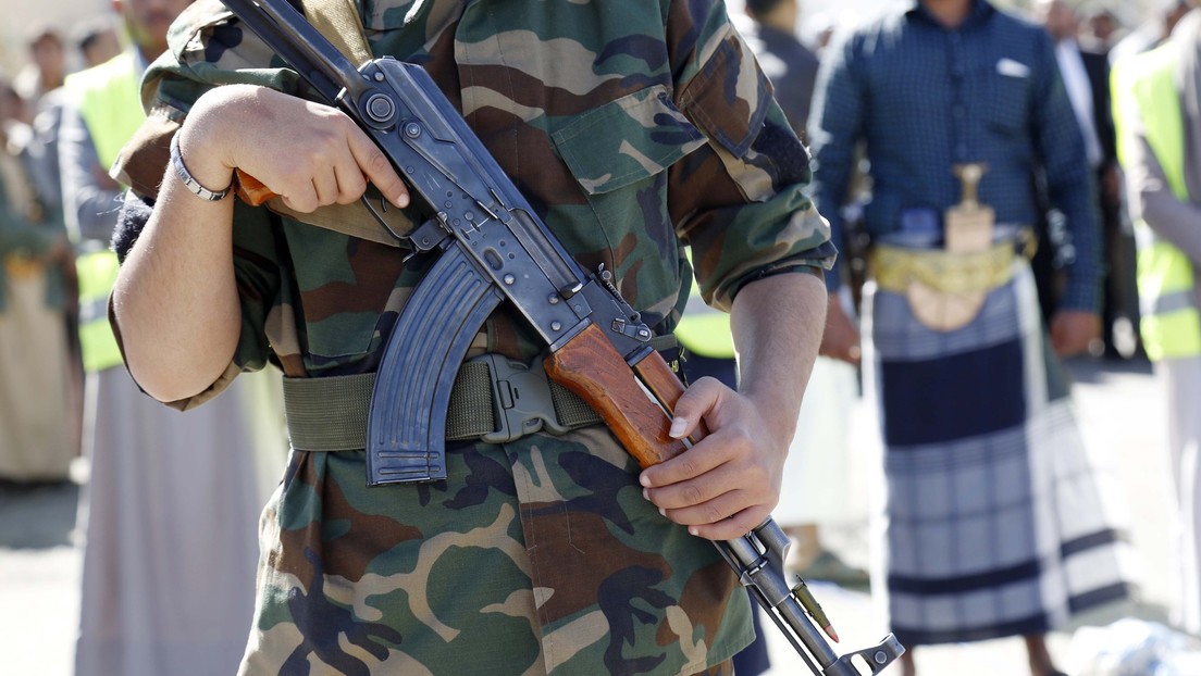 Reportan un lanzamiento masivo de misiles desde Yemen en respuesta al ataque de EE.UU.