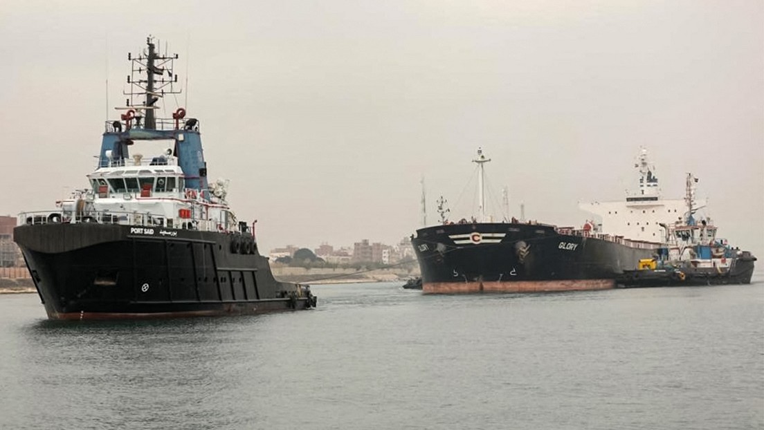 Los hutíes de Yemen reivindican el impacto con misiles en un barco de EE.UU. y planean más ataques