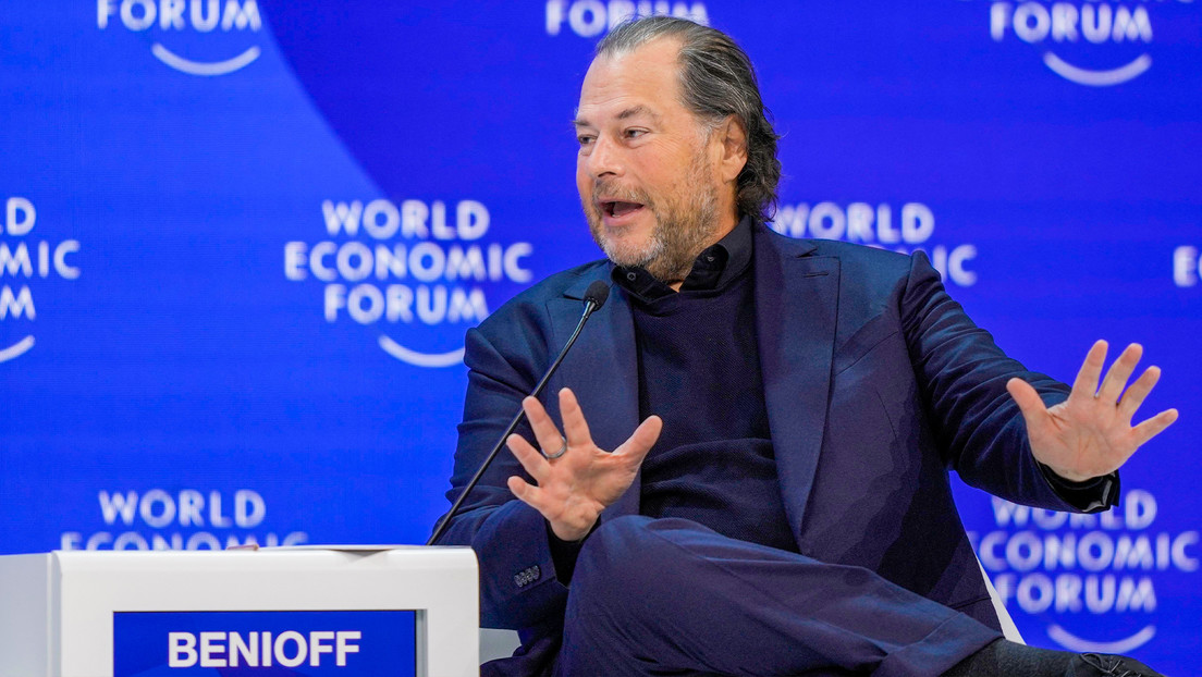 El CEO del gigante tecnológico Salesforce: "No queremos una Hiroshima de la IA"