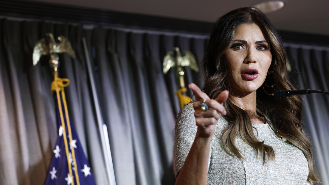 Gobernadora promete enviar alambre de púas a Texas si Biden se opone al gobernador de ese estado