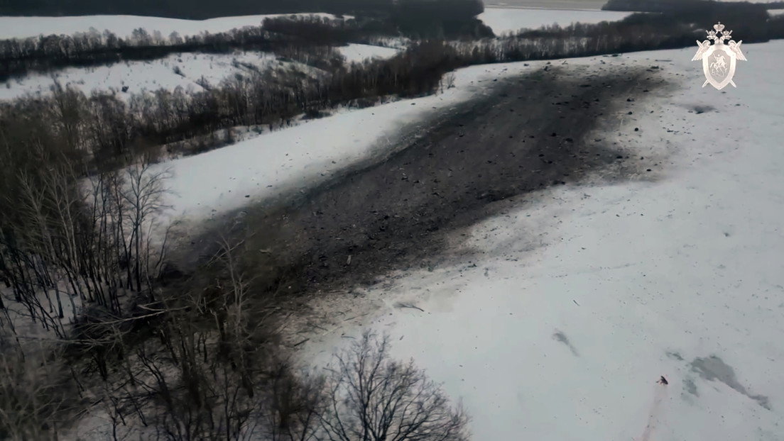 "¿Se dan cuenta de a quién envían proyectiles?": Zajárova a Occidente tras el derribo del Il-76 por Ucrania