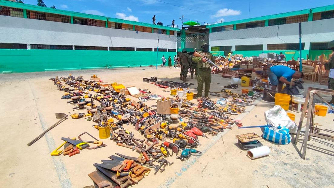 Captura de "terroristas" y requisas a cárceles: Noboa arrecia su política contra el crimen en Ecuador