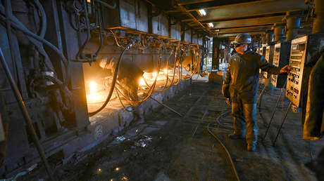 Putin: "La economía de Ucrania solo existe a costa de limosnas"