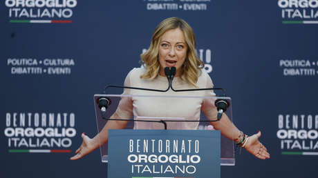 Oposición italiana arremete contra la primera ministra tras el disparo del arma de un diputado en Nochevieja