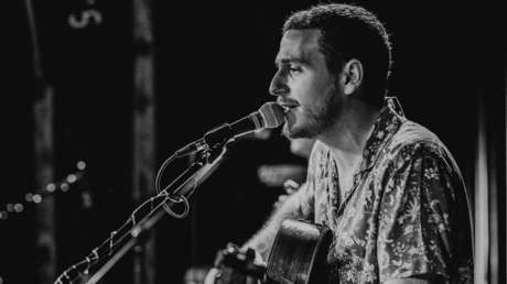 Muere el músico Diego Gallardo por una bala perdida en Ecuador