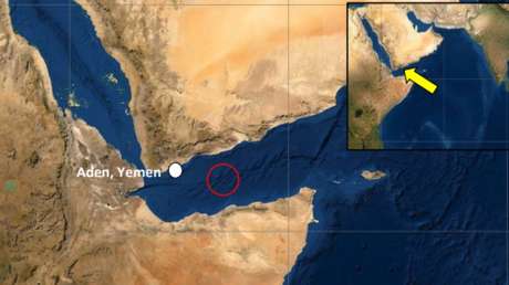 Reportan ataque con un misil contra un buque en el mar Rojo