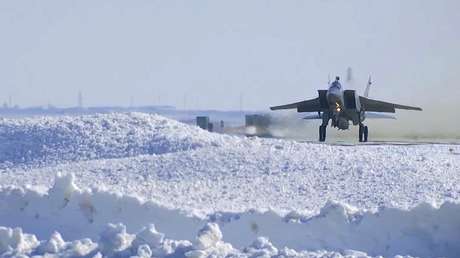 Rusia ataca instalaciones del complejo militar-industrial ucraniano con armas hipersónicas