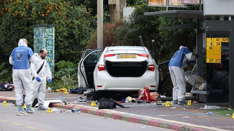 Un ataque combinado deja un muerto y 17 heridos en la ciudad israelí de Ra'anana