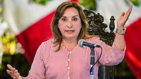 Reportan que Boluarte ascendió a generales de la Policía vinculados con muertes durante protestas