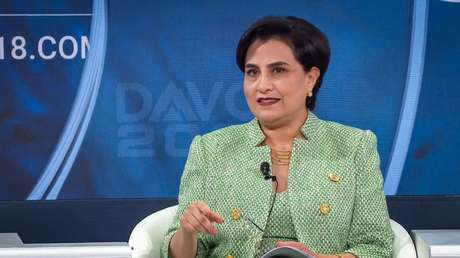 "Se llegó a paralizar el país": La canciller de Ecuador describe en Davos la crisis que vive la nación