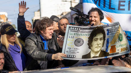 Milei aplica el 'plan motosierra' sobre el gasto público en sus primeras semanas de gestión