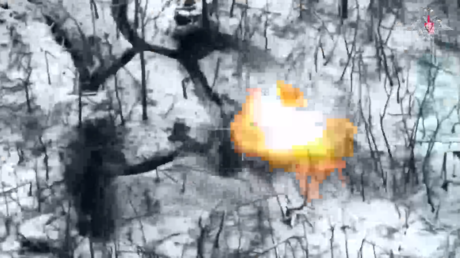 VIDEO: Fuerzas rusas neutralizan con drones FPV combatientes dentro de sus trincheras