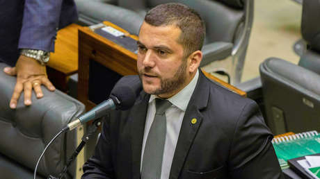 Quién es Carlos Jordy, el líder opositor allanado por el intento golpista en Brasil