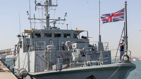 VIDEO: Dos barcos cazadores de minas británicos colisionan en Baréin