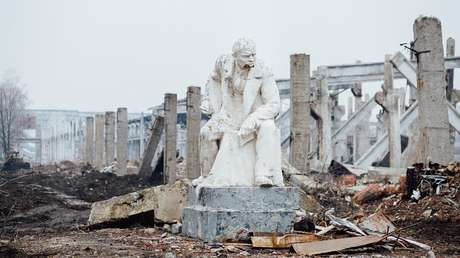 Vladímir Ilich Lenin y los 100 años de la guerra contra su sombra