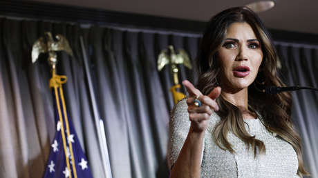 Gobernadora promete enviar alambre de púas a Texas si Biden se opone al gobernador de ese estado