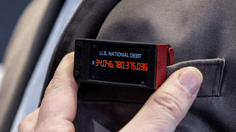 La secretaria del Tesoro de EE.UU. tacha de "cifra aterradora" la deuda externa del país