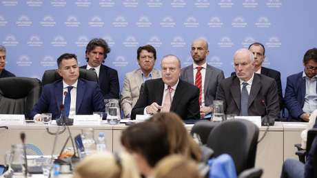 Denuncian ante la Justicia argentina la firma de un dictamen "paralelo" de la polémica 'ley ómnibus'