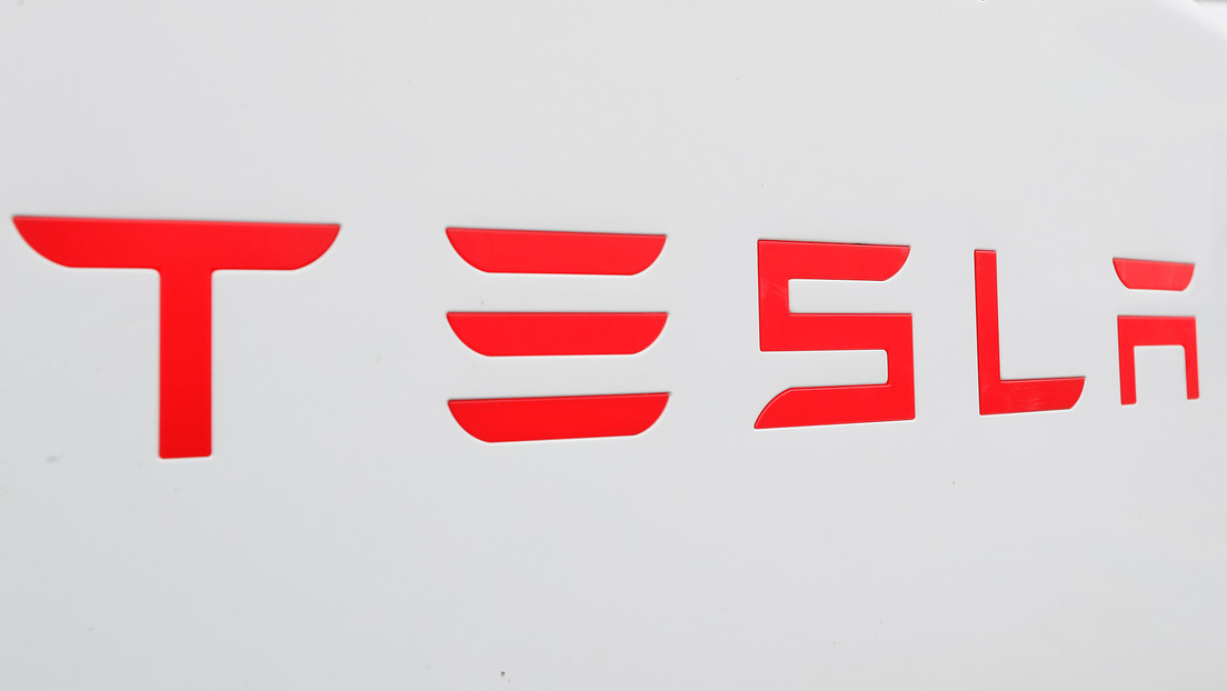 Demandan a Tesla por su mala gestión de los residuos peligrosos