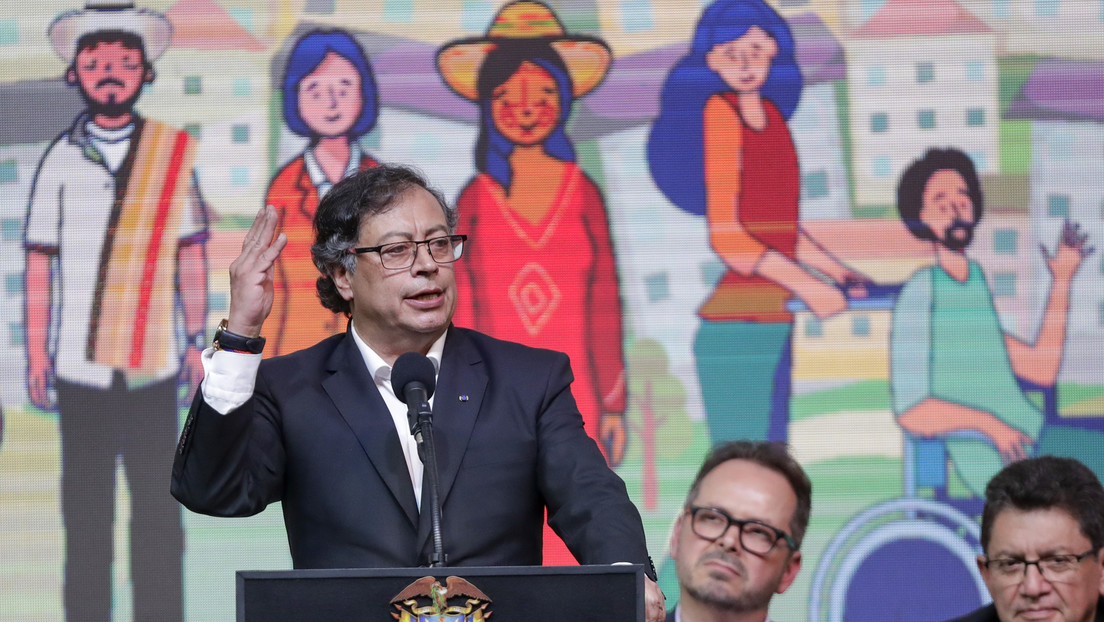 Petro denuncia la "toma mafiosa" de la Fiscalía colombiana y pide "máxima movilización popular"