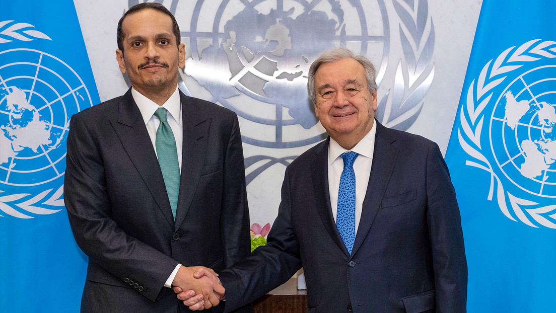 Guterres y el primer ministro catarí discuten la financiación de la UNRWA y una pausa humanitaria en Gaza