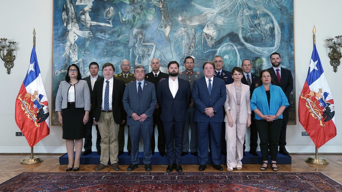 Boric reúne a altos representantes del Estado para "enfrentar con unidad" la crisis de violencia